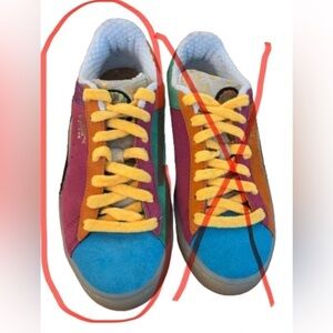 *PLEASE READ* THIS LISTING IS FOR ONE SHOE ONLY -  RIGHT Puma sneaker MNS SZ 6.5